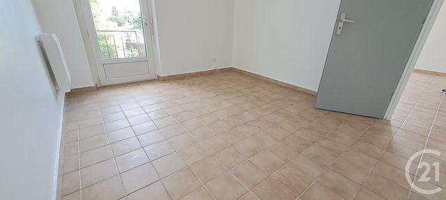 Appartement T3 &agrave; louer - 3 pi&egrave;ces - 49,21 m2 - Valence - 26 - RHONE-ALPES