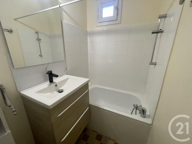 Appartement T3 &agrave; louer - 3 pi&egrave;ces - 58,68 m2 - Bourg Les Valence - 26 - RHONE-ALPES