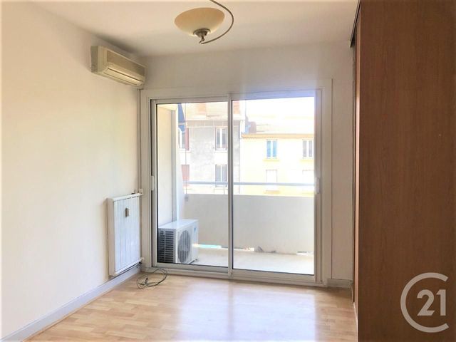 Appartement T3 &agrave; louer - 3 pi&egrave;ces - 65,14 m2 - Valence - 26 - RHONE-ALPES