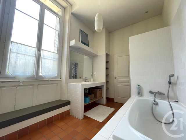 Appartement T6 &agrave; louer - 6 pi&egrave;ces - 175,19 m2 - Valence - 26 - RHONE-ALPES