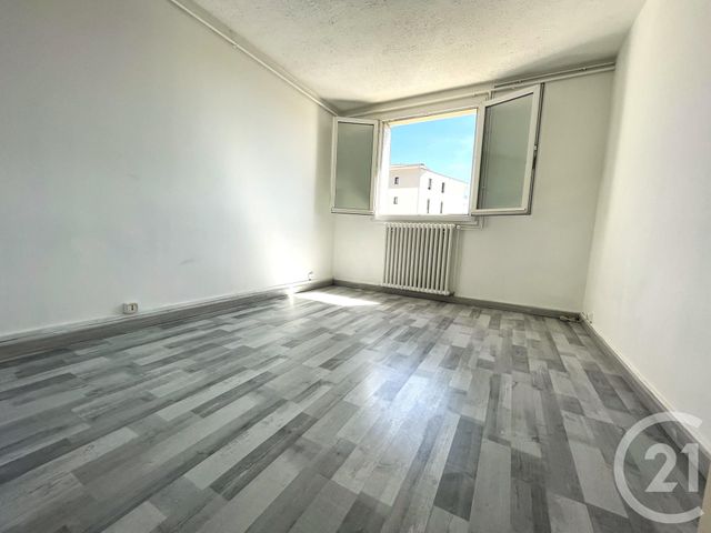 Appartement T4 &agrave; louer - 4 pi&egrave;ces - 66,62 m2 - Bourg Les Valence - 26 - RHONE-ALPES