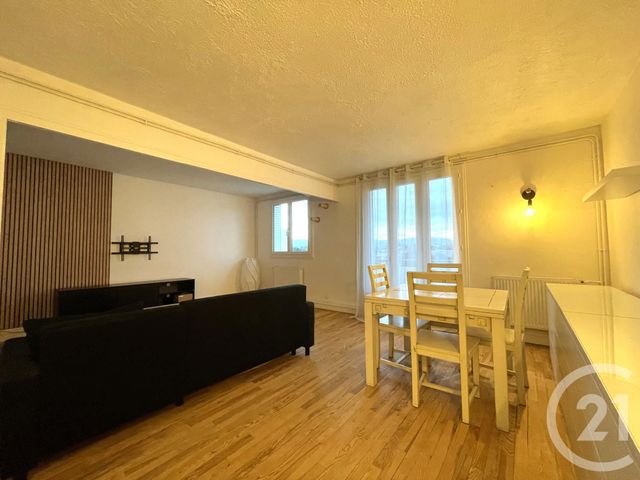 Appartement T4 &agrave; louer - 4 pi&egrave;ces - 63,28 m2 - Valence - 26 - RHONE-ALPES