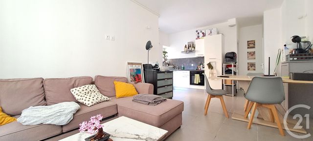 Appartement T2 &agrave; louer - 2 pi&egrave;ces - 38 m2 - Tain L Hermitage - 26 - RHONE-ALPES