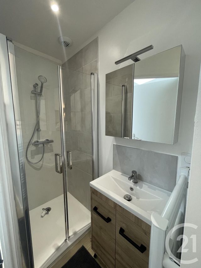 Appartement Duplex &agrave; louer - 2 pi&egrave;ces - 21,57 m2 - Valence - 26 - RHONE-ALPES