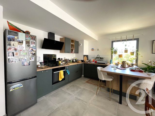 Appartement F3 &agrave; louer - 3 pi&egrave;ces - 76,23 m2 - Valence - 26 - RHONE-ALPES