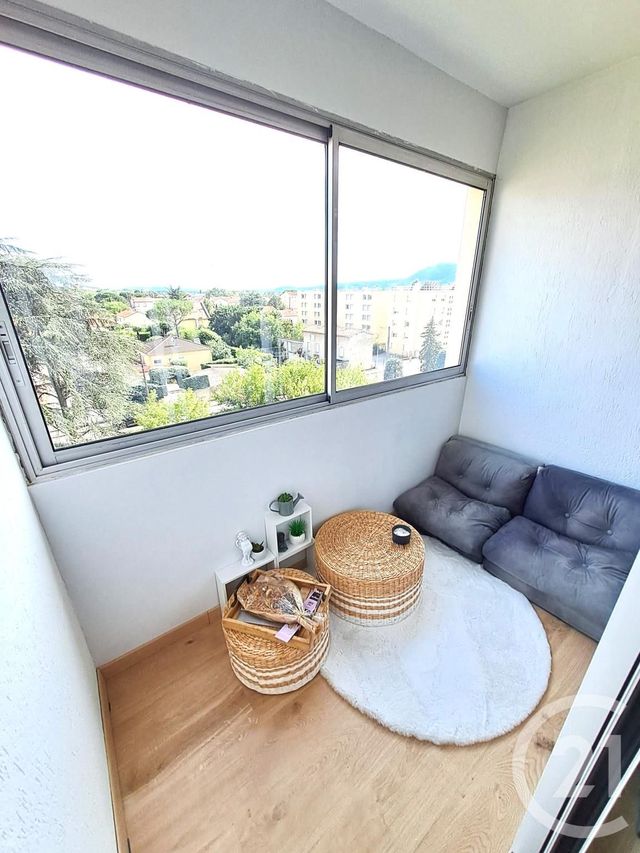 Appartement T4 &agrave; louer - 4 pi&egrave;ces - 82,19 m2 - Bourg Les Valence - 26 - RHONE-ALPES