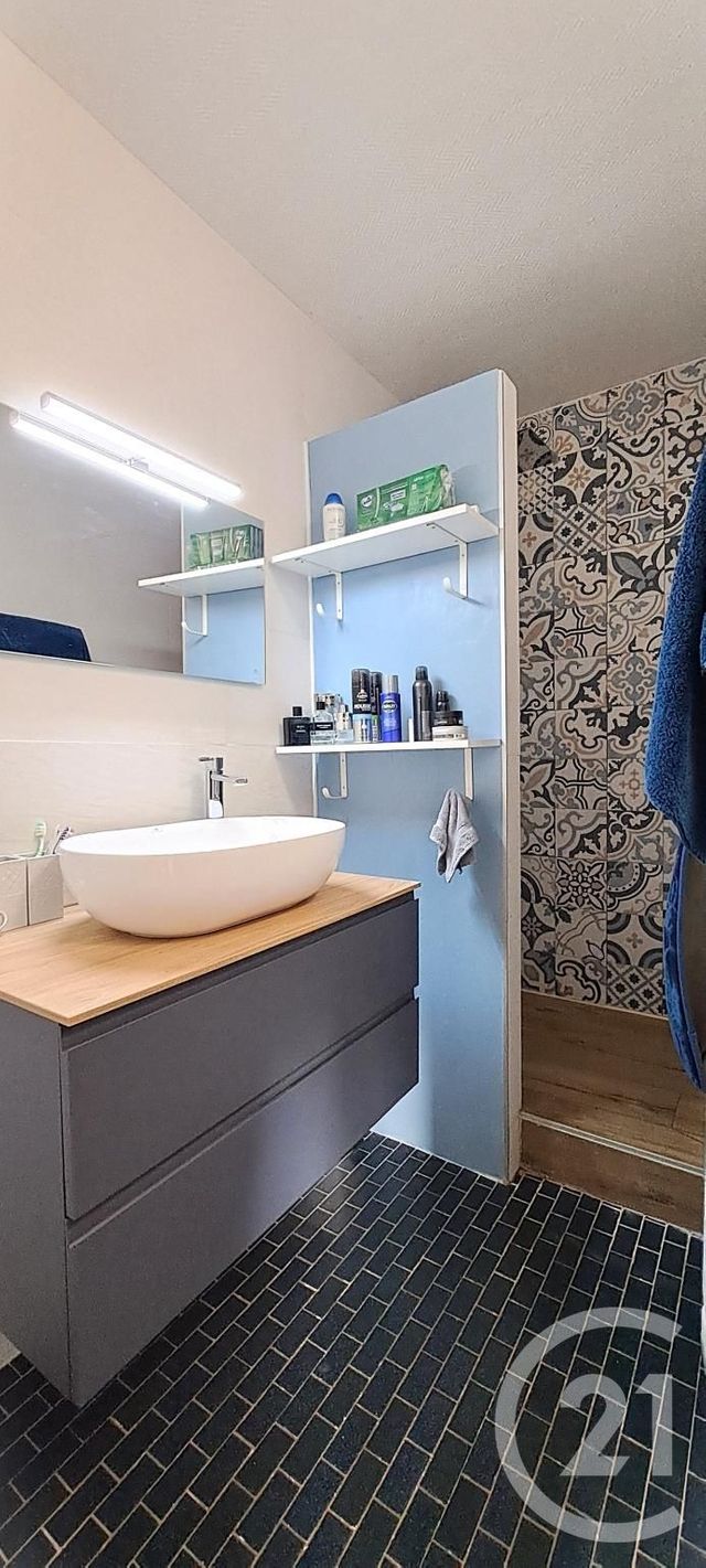 Appartement T4 &agrave; louer - 4 pi&egrave;ces - 82,19 m2 - Bourg Les Valence - 26 - RHONE-ALPES