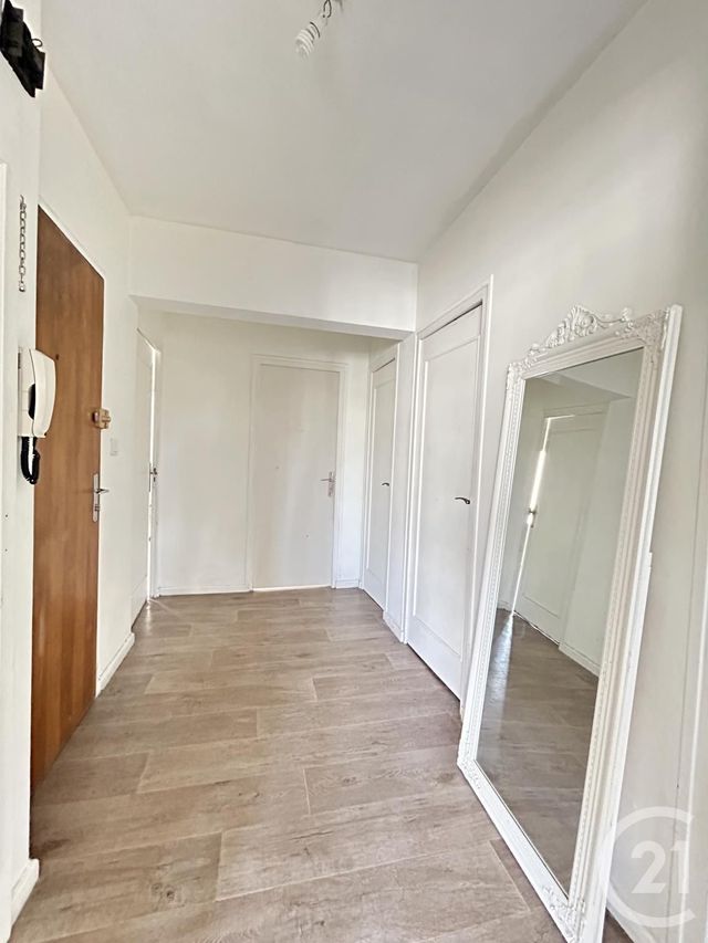 Appartement T3 &agrave; louer - 3 pi&egrave;ces - 55,56 m2 - Valence - 26 - RHONE-ALPES