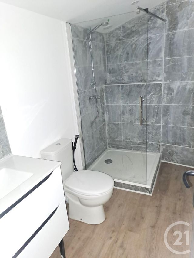 Appartement T2 &agrave; louer - 2 pi&egrave;ces - 34 m2 - Valence - 26 - RHONE-ALPES
