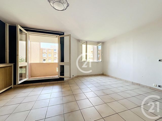 Appartement F4 à vendre - 4 pièces - 85,26 m2 - Montreuil - 93 - ILE-DE-FRANCE