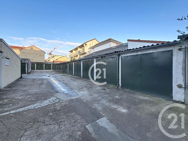 Parking à vendre - 12 m2 - Montreuil - 93 - ILE-DE-FRANCE