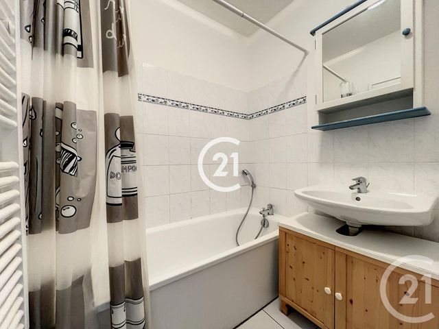 Appartement F2 &agrave; louer - 2 pi&egrave;ces - 41,10 m2 - Montreuil - 93 - ILE-DE-FRANCE