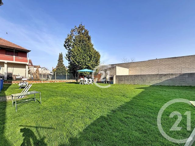 terrain - MONTREUIL - 93