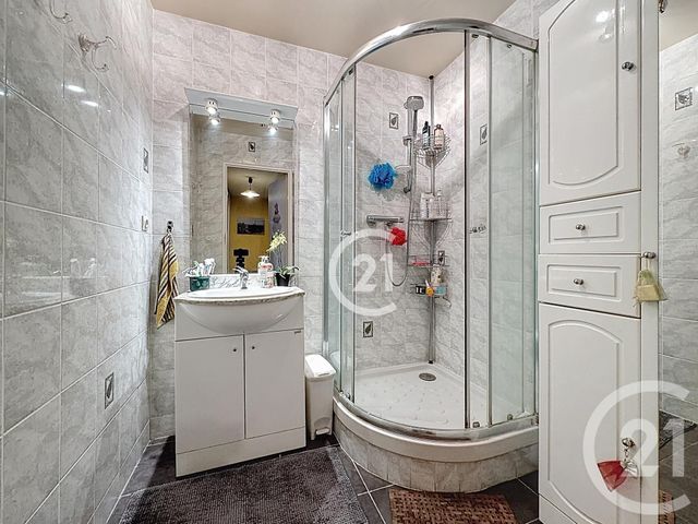 Appartement F4 &agrave; vendre - 4 pi&egrave;ces - 77,61 m2 - Montreuil - 93 - ILE-DE-FRANCE
