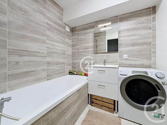 Appartement F4 &agrave; vendre - 4 pi&egrave;ces - 79,79 m2 - Montreuil - 93 - ILE-DE-FRANCE