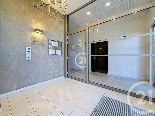 Appartement Duplex &agrave; vendre - 3 pi&egrave;ces - 68,30 m2 - Montreuil - 93 - ILE-DE-FRANCE