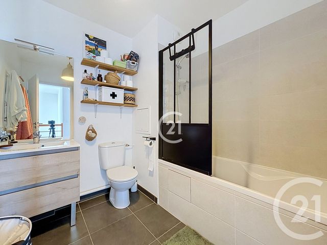 Appartement Duplex &agrave; vendre - 3 pi&egrave;ces - 68,30 m2 - Montreuil - 93 - ILE-DE-FRANCE