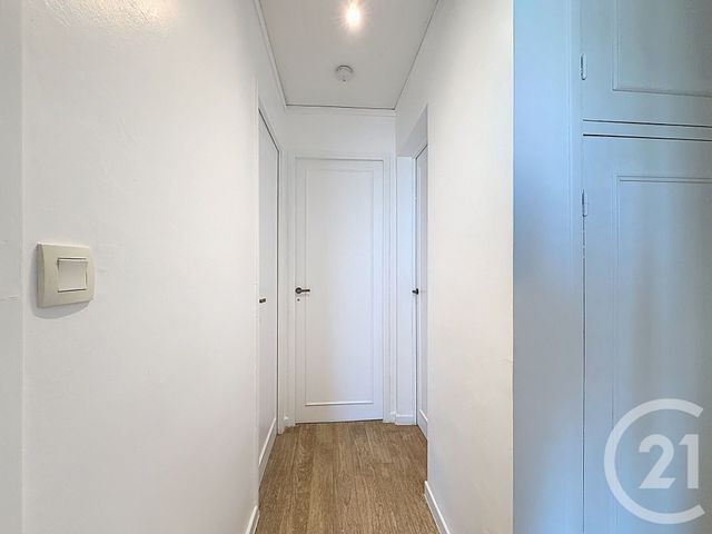 Appartement F4 &agrave; louer - 4 pi&egrave;ces - 71,94 m2 - Tours - 37 - CENTRE