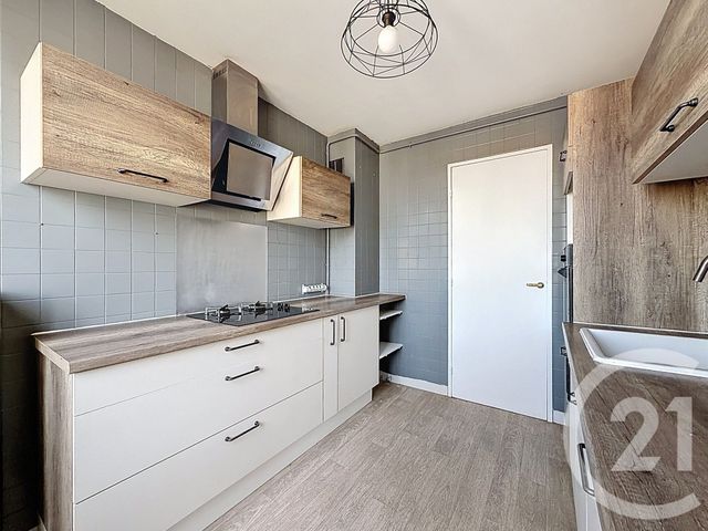 Appartement F4 &agrave; louer - 4 pi&egrave;ces - 71,94 m2 - Tours - 37 - CENTRE