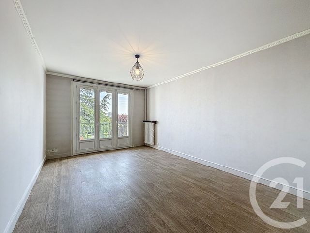 Appartement F4 &agrave; louer - 4 pi&egrave;ces - 71,94 m2 - Tours - 37 - CENTRE