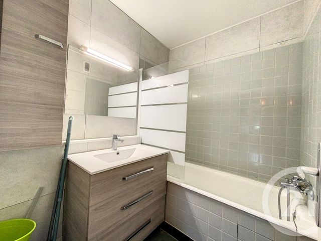 Chambre &agrave; louer - 1 pi&egrave;ce - 9 m2 - Tours - 37 - CENTRE
