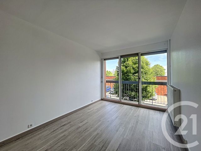 Appartement T3 &agrave; louer - 3 pi&egrave;ces - 69,24 m2 - Joue Les Tours - 37 - CENTRE