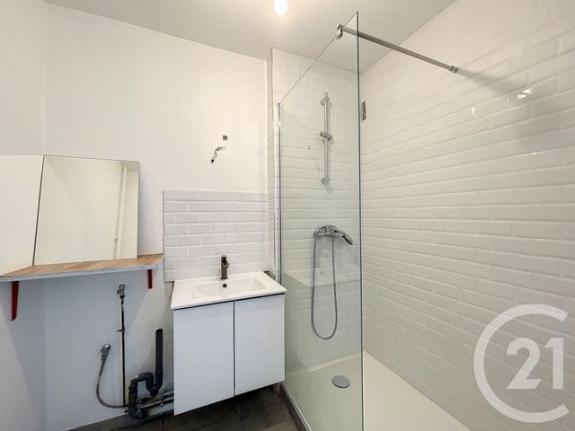 Appartement T3 &agrave; louer - 3 pi&egrave;ces - 69,24 m2 - Joue Les Tours - 37 - CENTRE