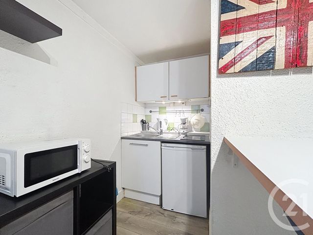 Appartement Studio &agrave; louer - 1 pi&egrave;ce - 18,90 m2 - Tours - 37 - CENTRE