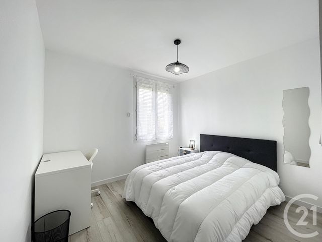 Appartement 5 pièce(s) 11.4 m²à louer Tours