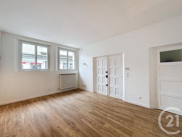 Appartement Studio &agrave; louer - 1 pi&egrave;ce - 25,33 m2 - Tours - 37 - CENTRE