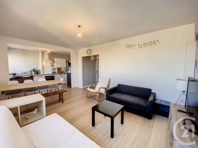 Appartement F3 &agrave; louer - 3 pi&egrave;ces - 65,45 m2 - Tours - 37 - CENTRE