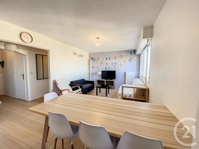 Appartement F3 &agrave; louer - 3 pi&egrave;ces - 65,45 m2 - Tours - 37 - CENTRE