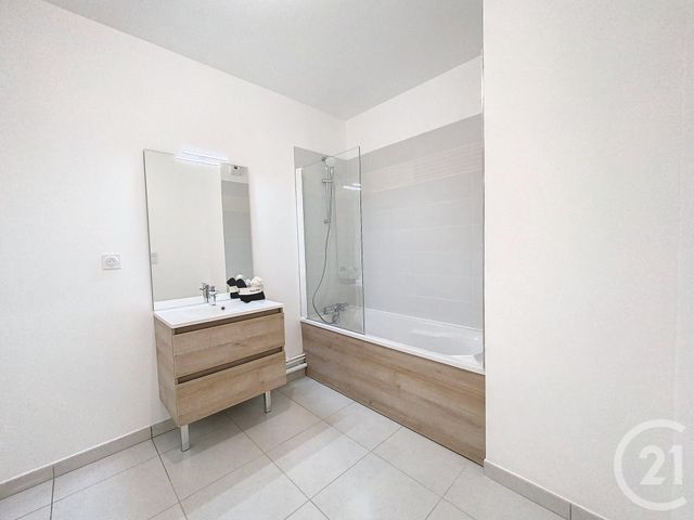 Appartement T3 &agrave; louer - 3 pi&egrave;ces - 58,24 m2 - Tours - 37 - CENTRE