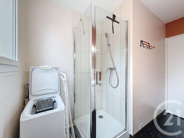 Appartement T2 &agrave; louer - 2 pi&egrave;ces - 61,18 m2 - St Cyr Sur Loire - 37 - CENTRE