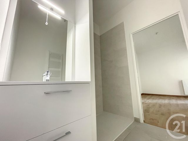 Appartement T2 &agrave; louer - 2 pi&egrave;ces - 39,04 m2 - Tours - 37 - CENTRE