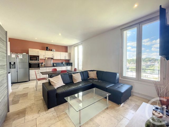 Appartement Chambre &agrave; louer - 2 pi&egrave;ces - 15,83 m2 - Tours - 37 - CENTRE