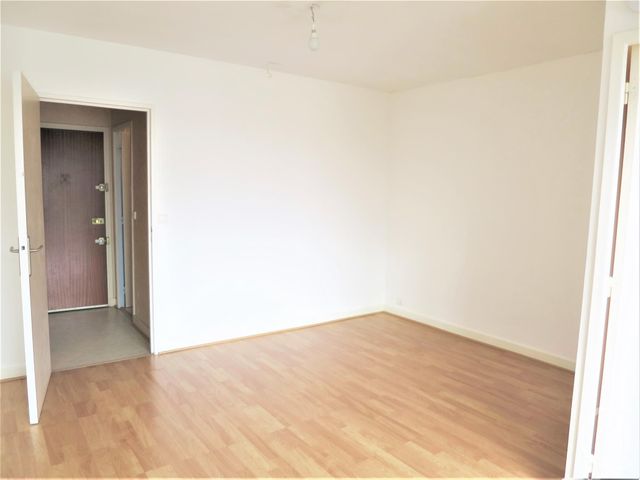 Appartement T1 &agrave; louer - 1 pi&egrave;ce - 28,24 m2 - La Riche - 37 - CENTRE