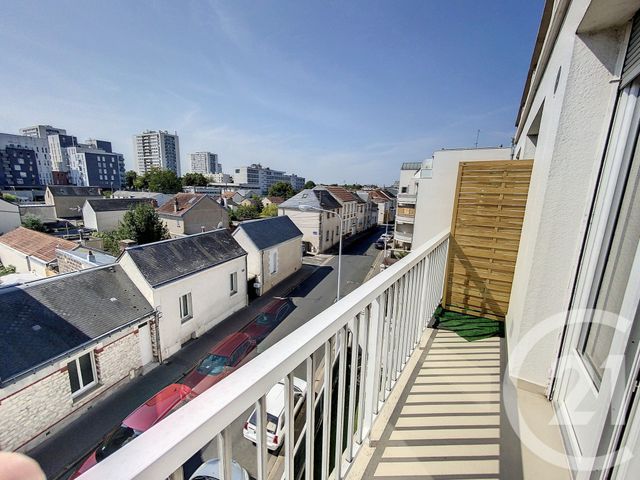 Appartement Chambre &agrave; louer - 6 pi&egrave;ces - 10,92 m2 - Tours - 37 - CENTRE