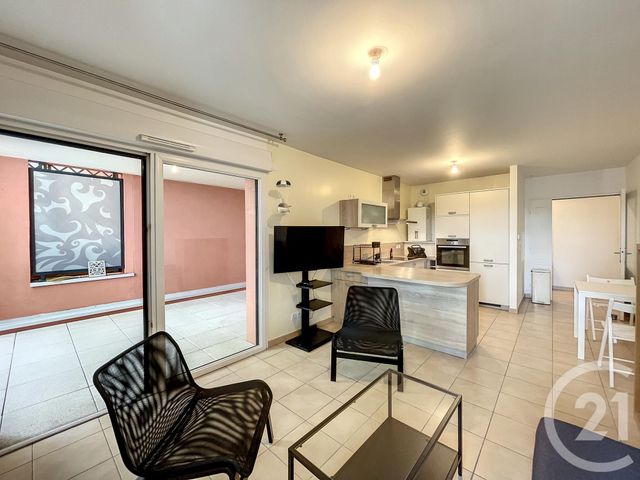 Appartement T3 &agrave; louer - 3 pi&egrave;ces - 62,90 m2 - Tours - 37 - CENTRE