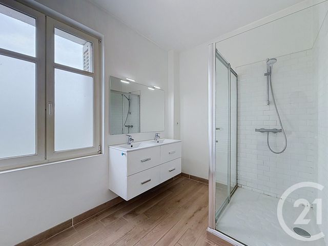 Appartement T2 &agrave; louer - 2 pi&egrave;ces - 62,75 m2 - Tours - 37 - CENTRE