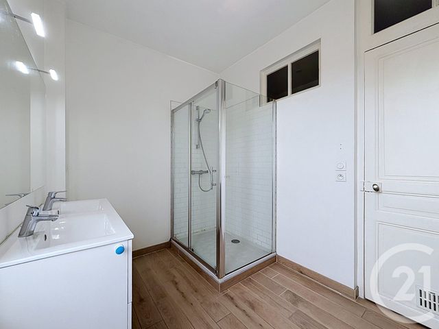 Appartement T2 &agrave; louer - 2 pi&egrave;ces - 62,75 m2 - Tours - 37 - CENTRE