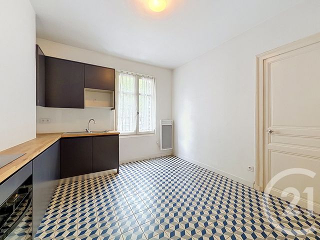 Appartement T2 &agrave; louer - 2 pi&egrave;ces - 62,75 m2 - Tours - 37 - CENTRE