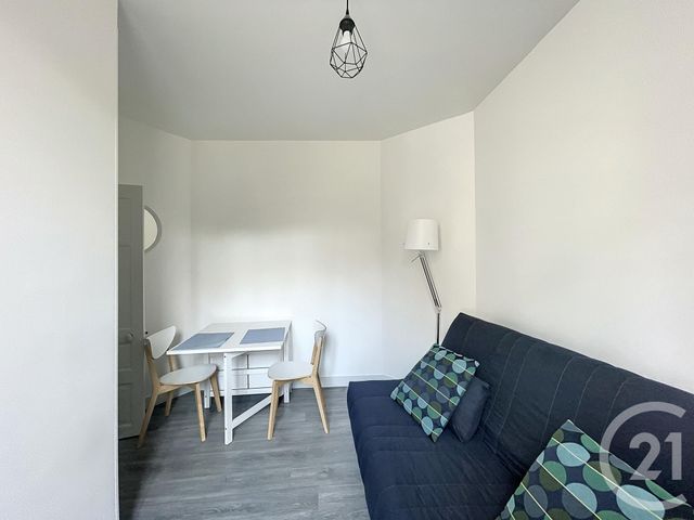 Appartement Studio &agrave; louer - 1 pi&egrave;ce - 16,08 m2 - Tours - 37 - CENTRE