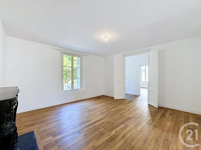 Appartement F3 &agrave; louer - 3 pi&egrave;ces - 96,20 m2 - Tours - 37 - CENTRE