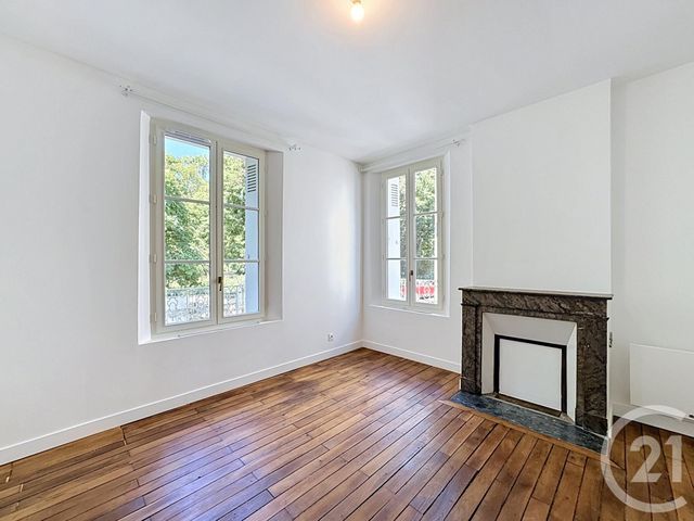 Appartement F3 &agrave; louer - 3 pi&egrave;ces - 96,20 m2 - Tours - 37 - CENTRE