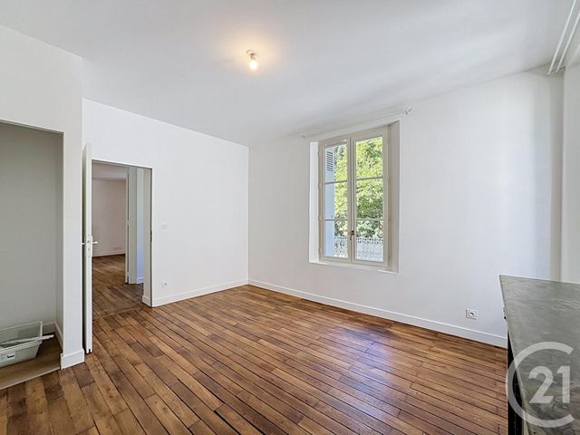 Appartement F3 &agrave; louer - 3 pi&egrave;ces - 96,20 m2 - Tours - 37 - CENTRE