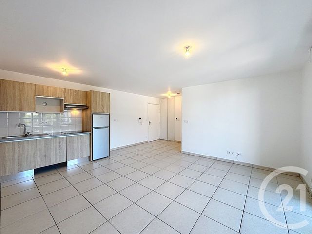 Appartement T3 &agrave; louer - 3 pi&egrave;ces - 68 m2 - Fondettes - 37 - CENTRE