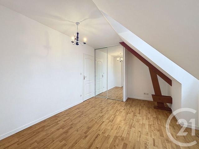 Maison &agrave; louer - 5 pi&egrave;ces - 128,80 m2 - St Cyr Sur Loire - 37 - CENTRE