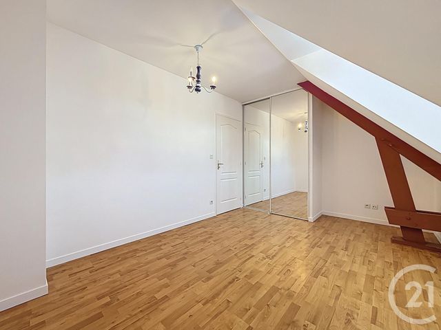 Maison &agrave; louer - 5 pi&egrave;ces - 128,80 m2 - St Cyr Sur Loire - 37 - CENTRE