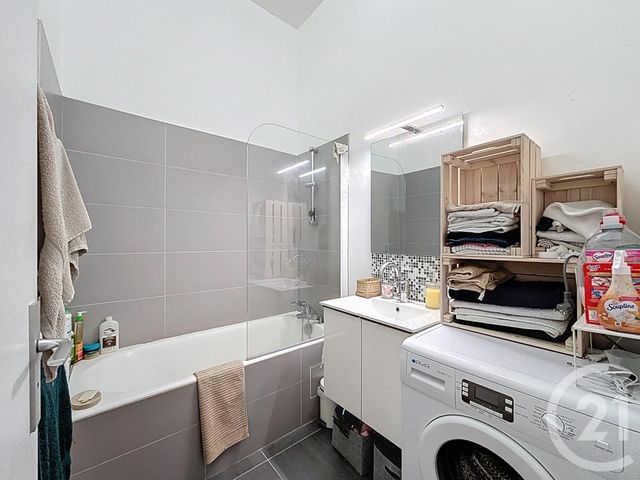 Appartement T1 &agrave; louer - 1 pi&egrave;ce - 38,40 m2 - Tours - 37 - CENTRE